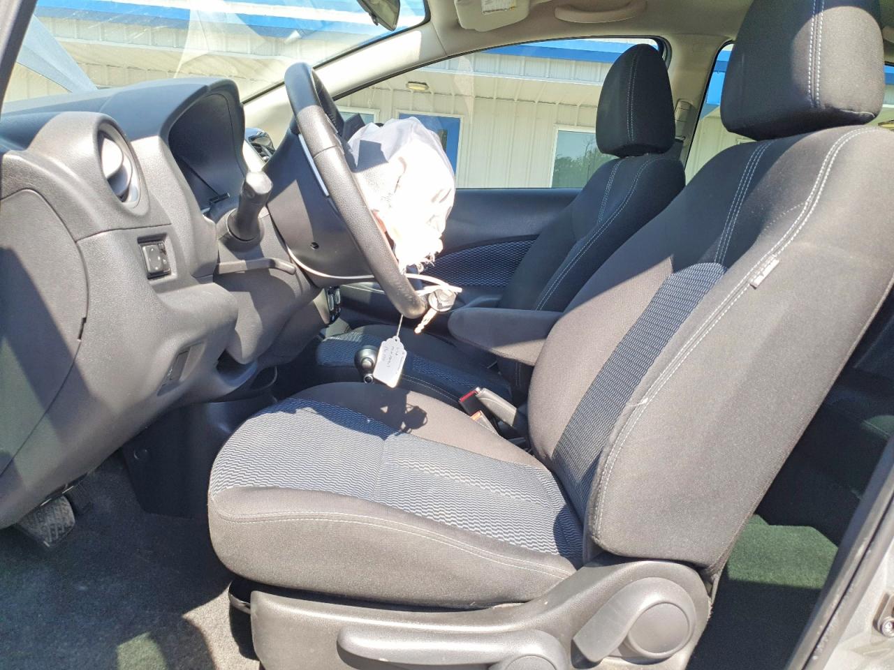 Nissan Versa Sv