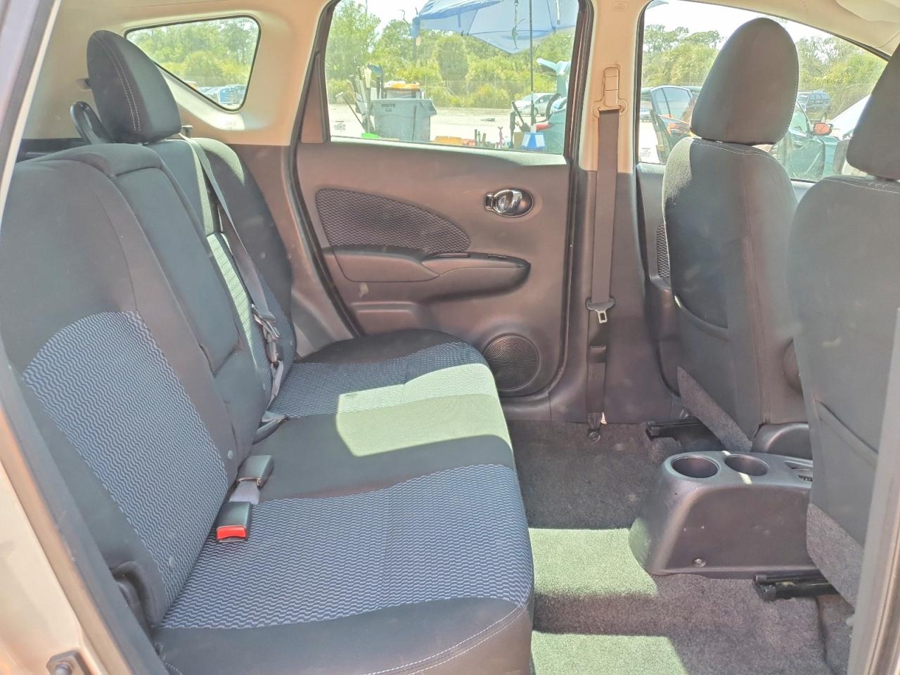 Nissan Versa Sv