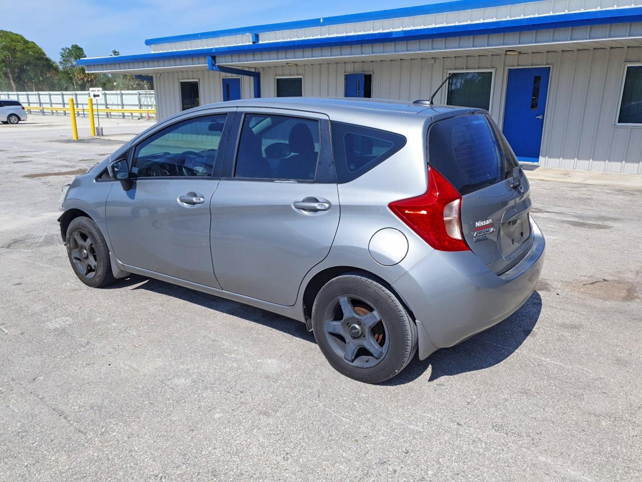 Nissan Versa Sv