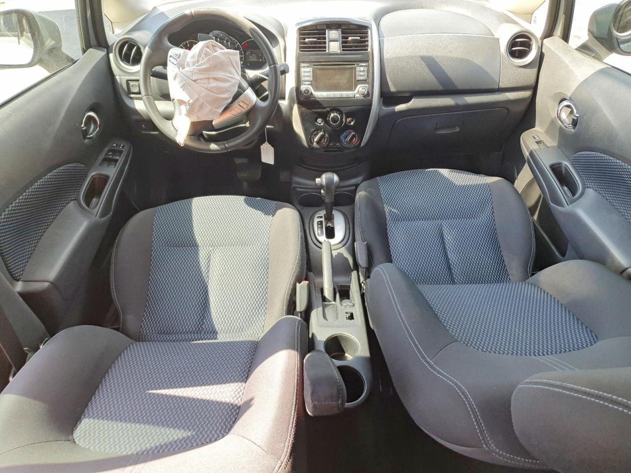 Nissan Versa Sv