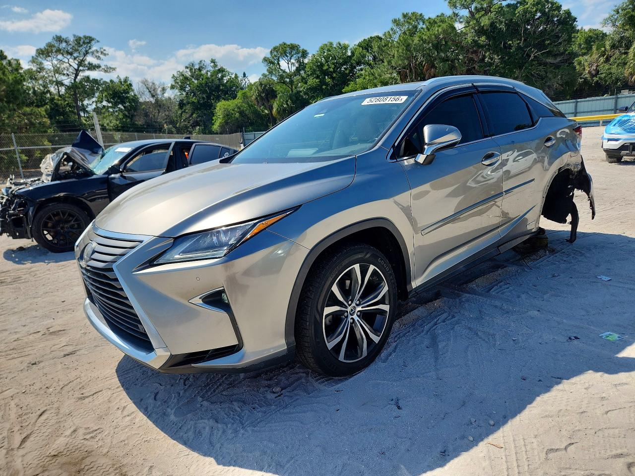 Salvage Lexus RX Image