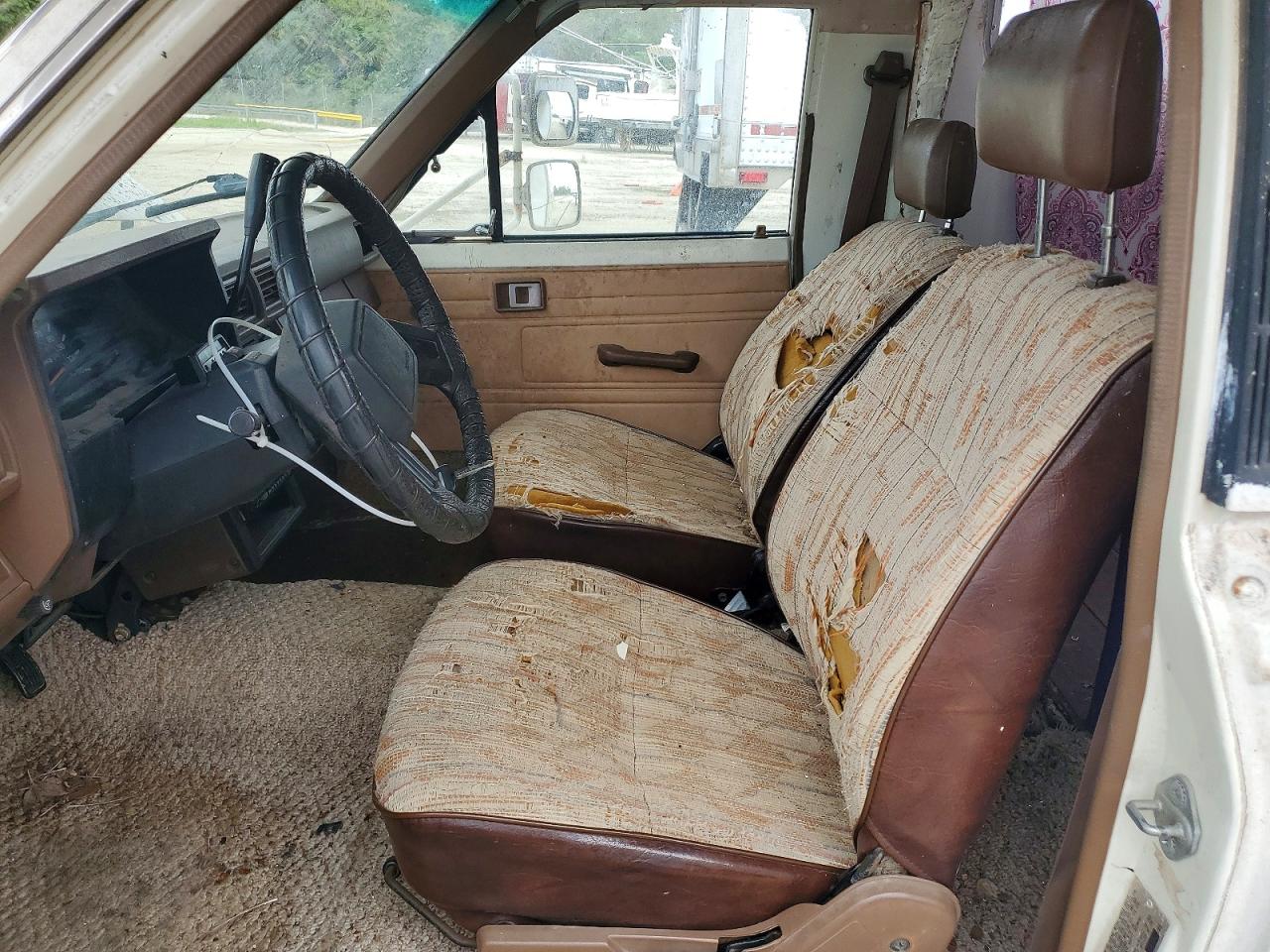 Toyota Pickup Cab Chassis Rn55