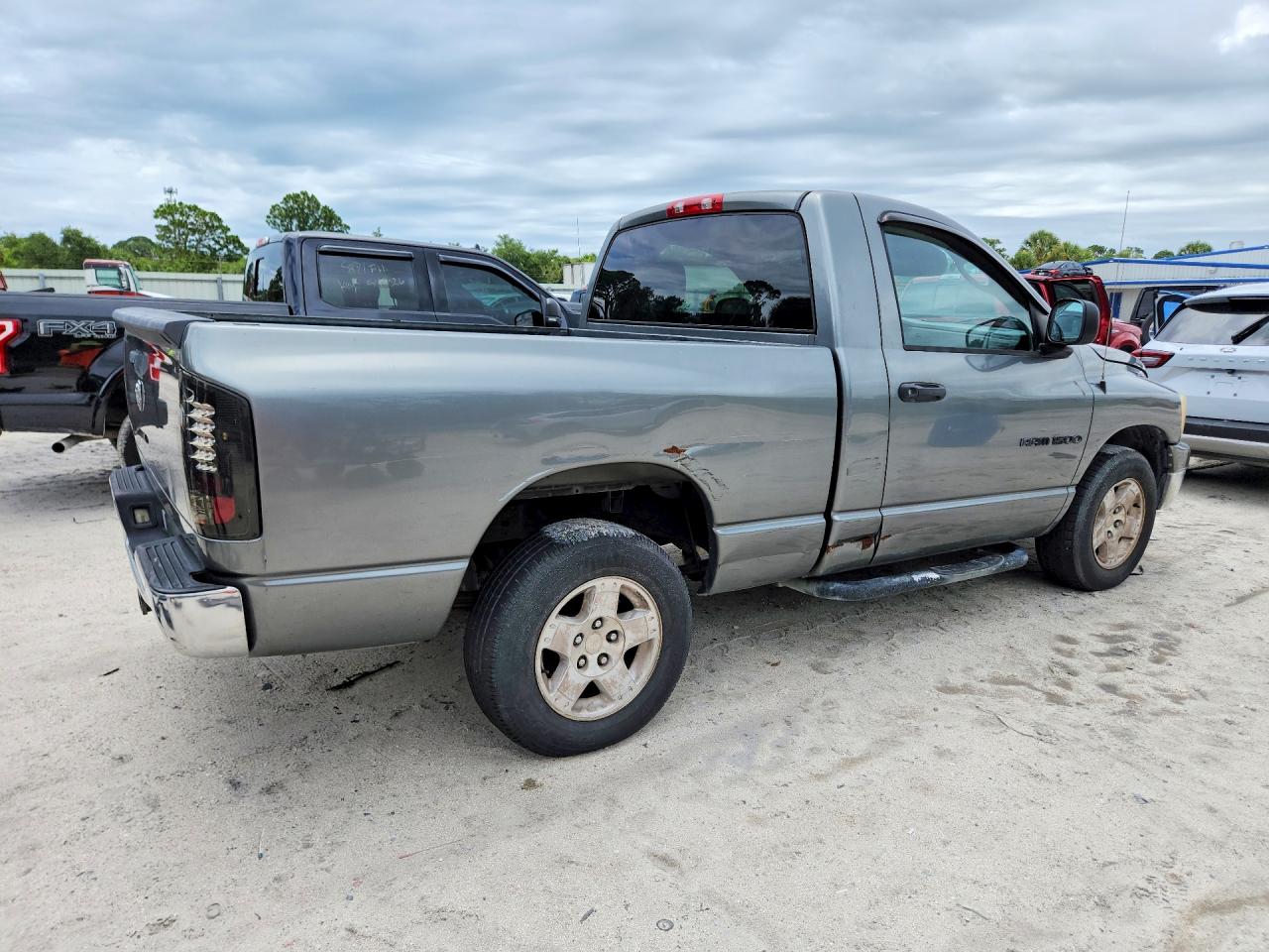 Dodge Ram 1500 St
