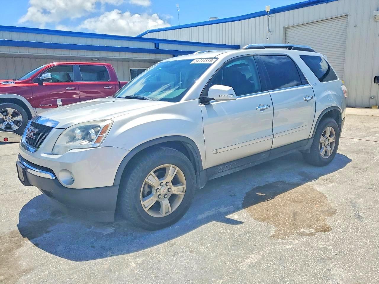 Salvage GMC Acadia Image