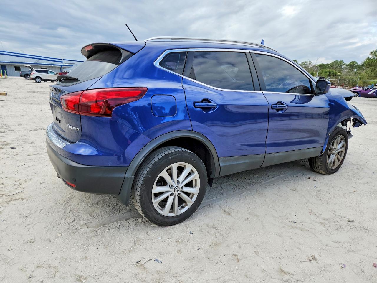 Nissan Rogue S