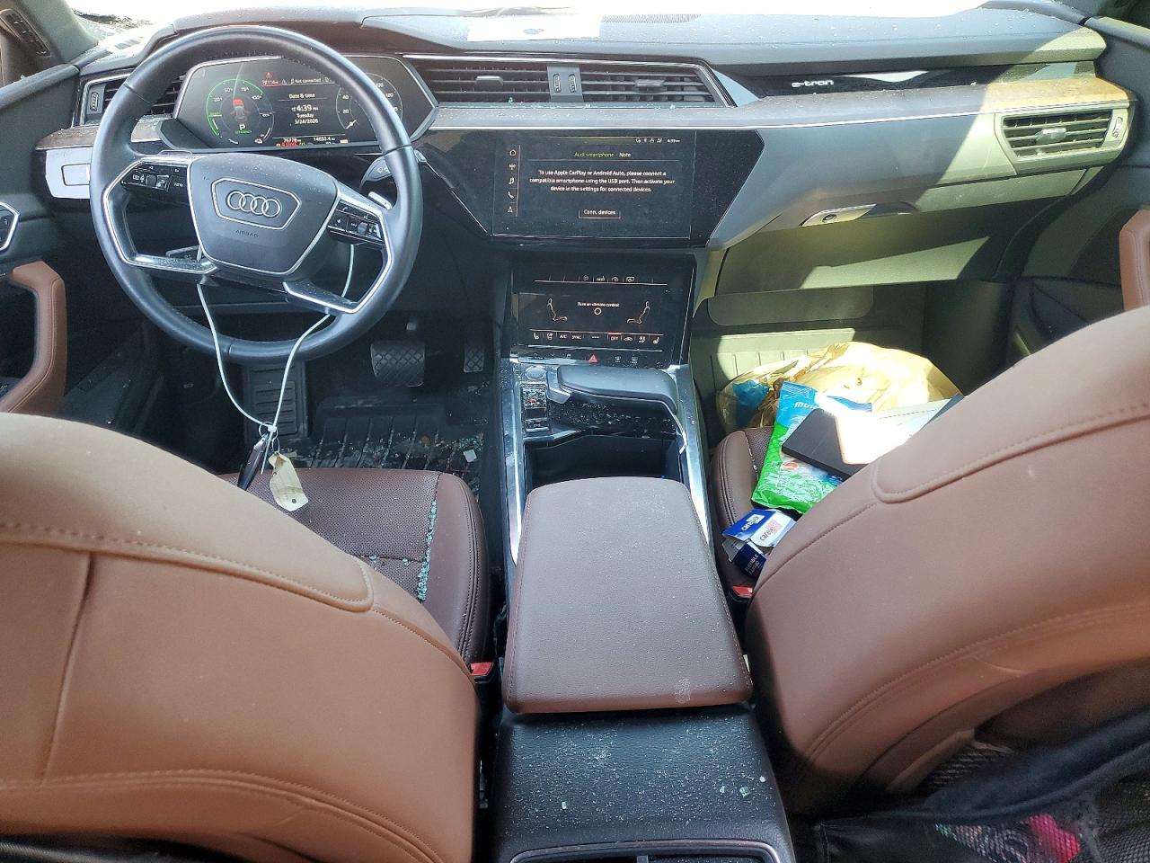 Audi e-tron Premium Plus