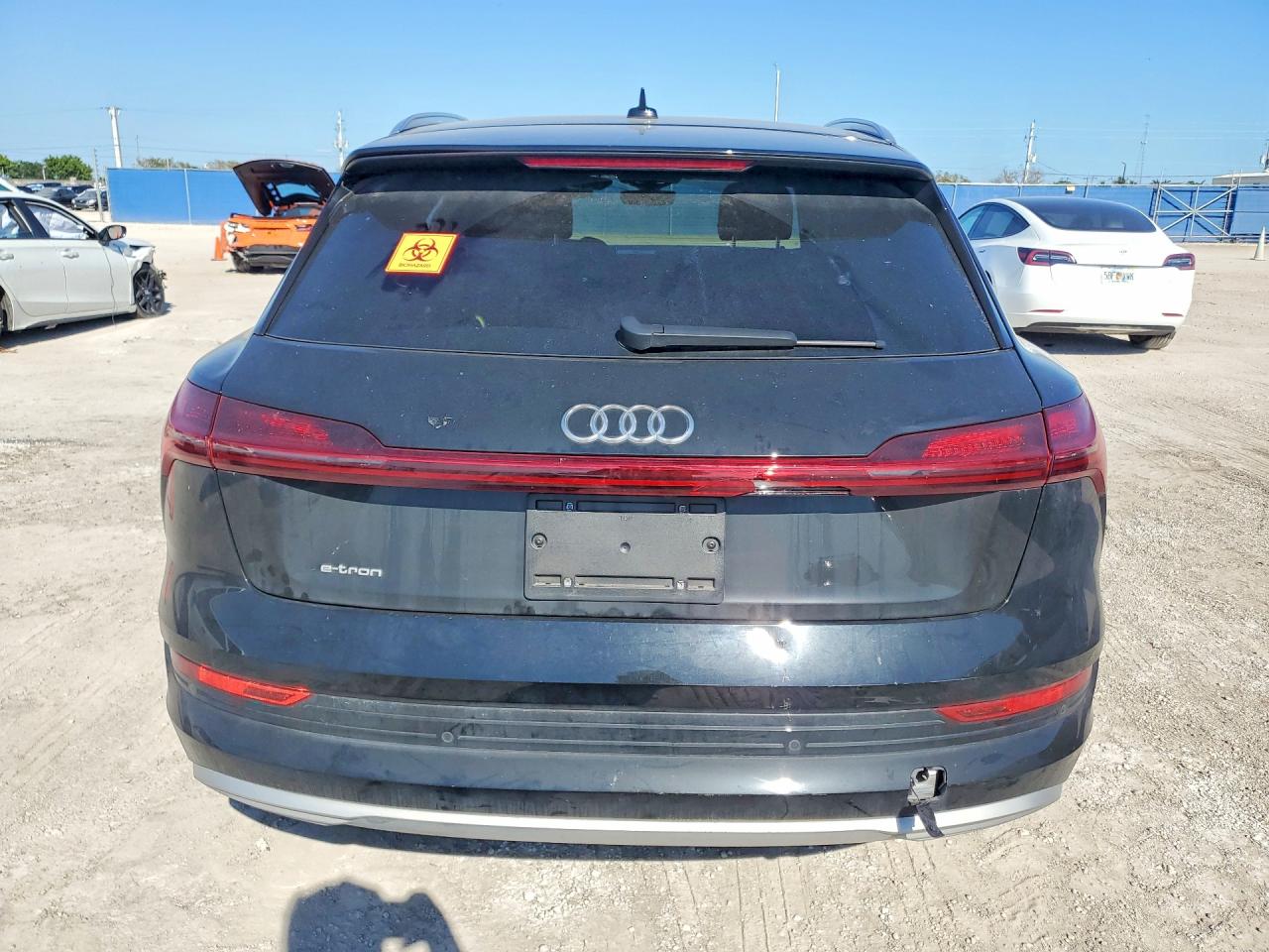 Audi e-tron Premium Plus