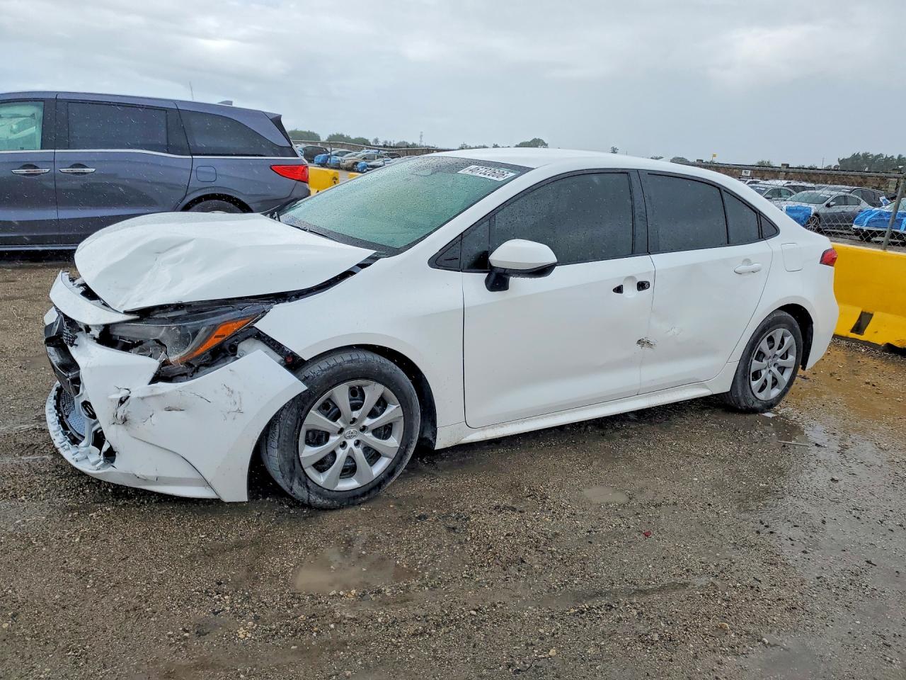 Salvage Toyota Corolla Image