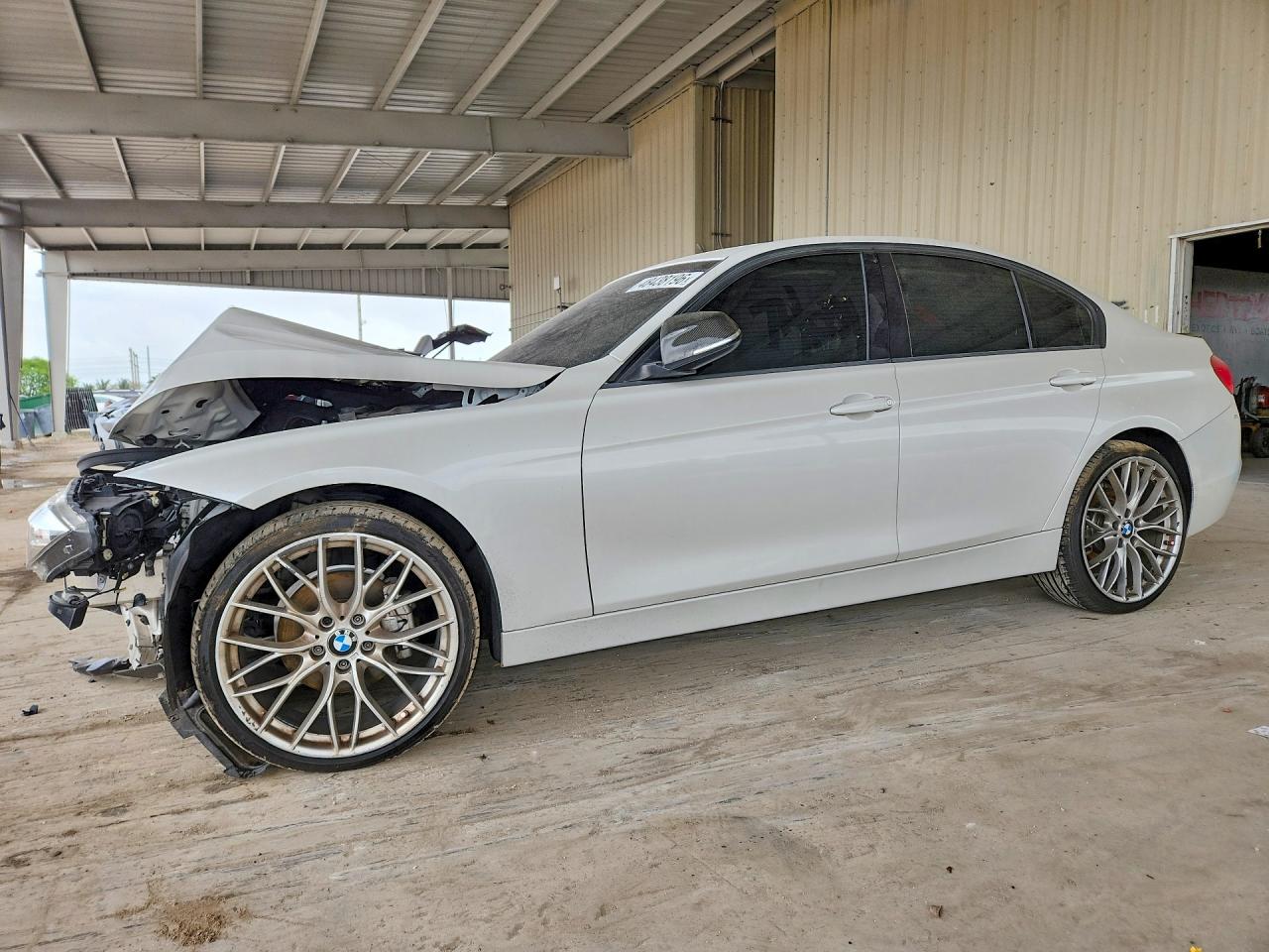 Salvage BMW 3 Series Image