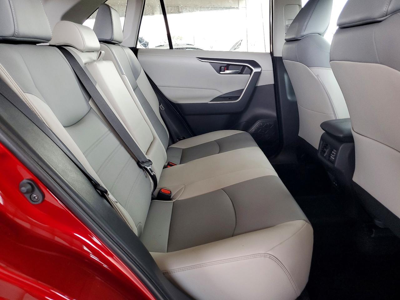 Toyota RAV4 Xle Premium