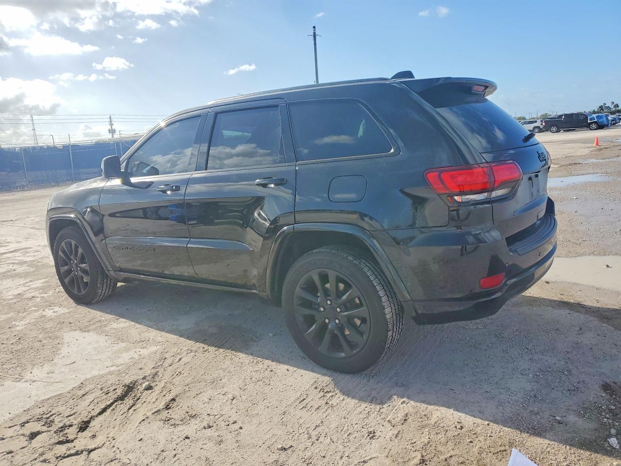 Jeep Grand Cherokee Laredo
