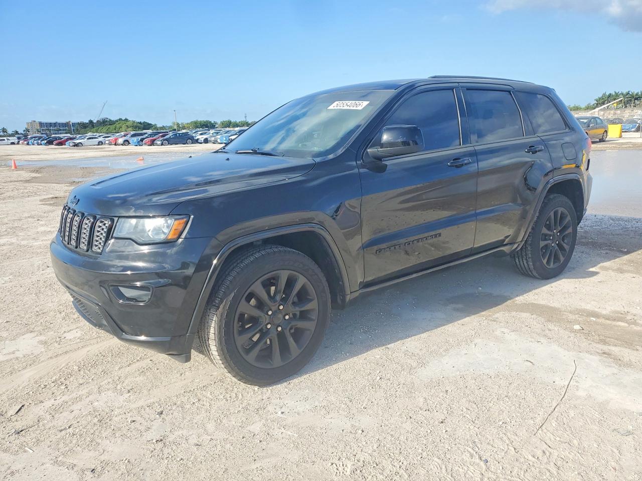 Salvage Jeep Grand Cherokee Image