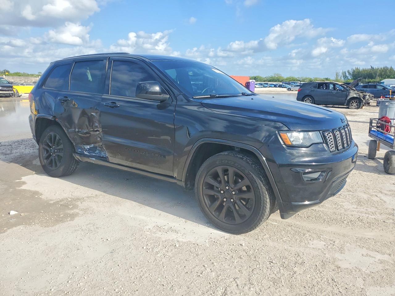 Jeep Grand Cherokee Laredo