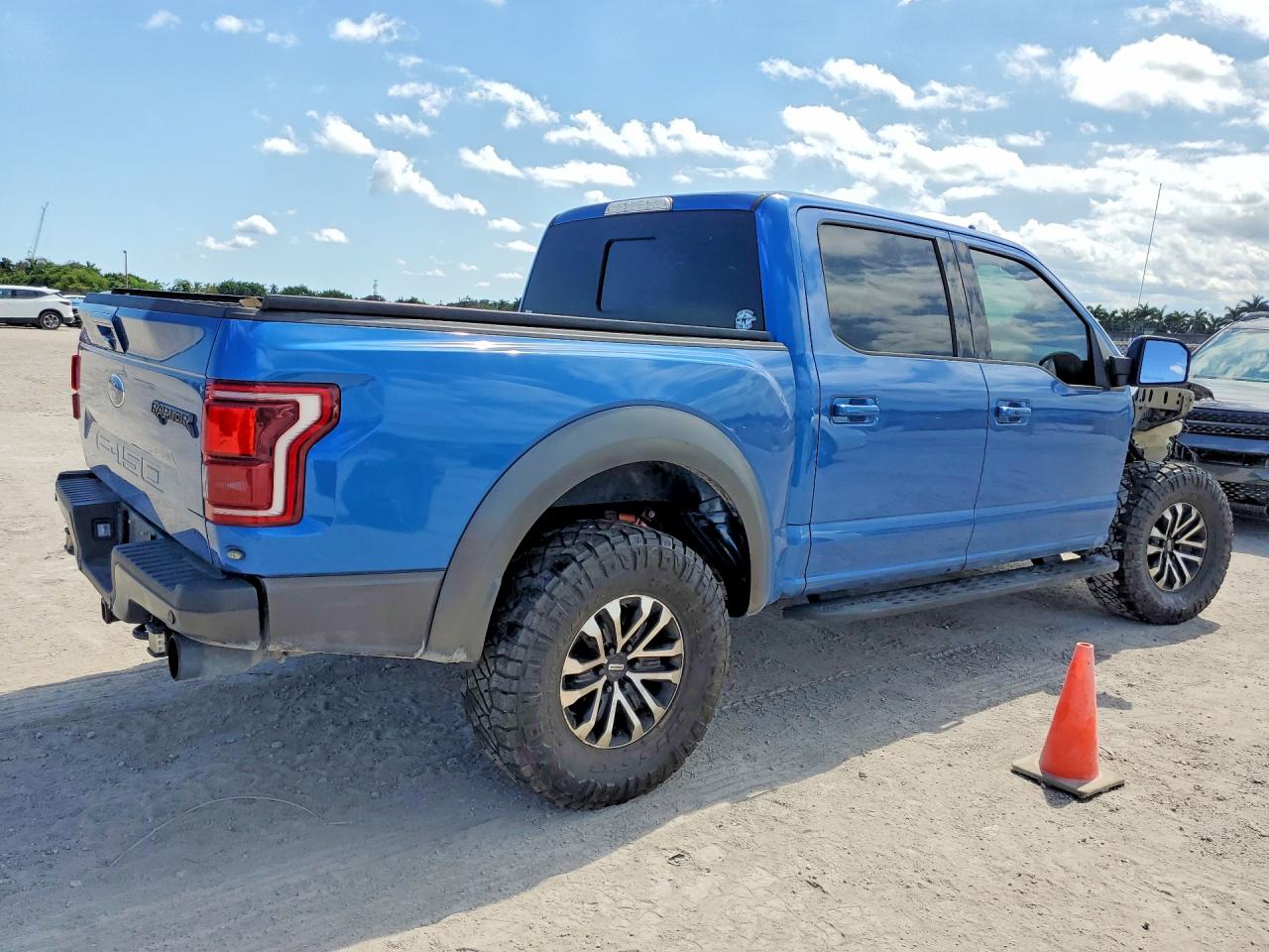 Ford F-150 Raptor