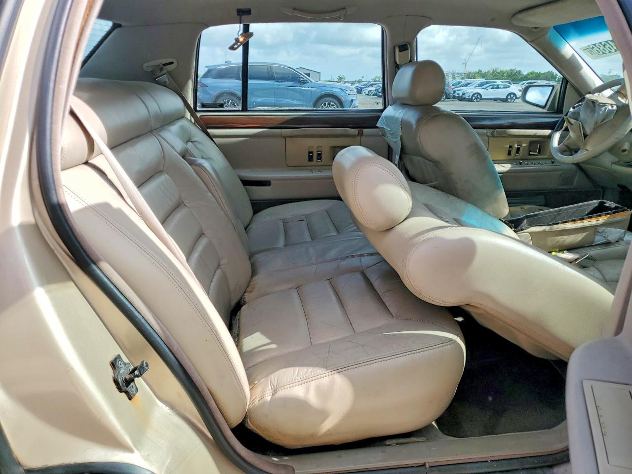 Cadillac DeVille