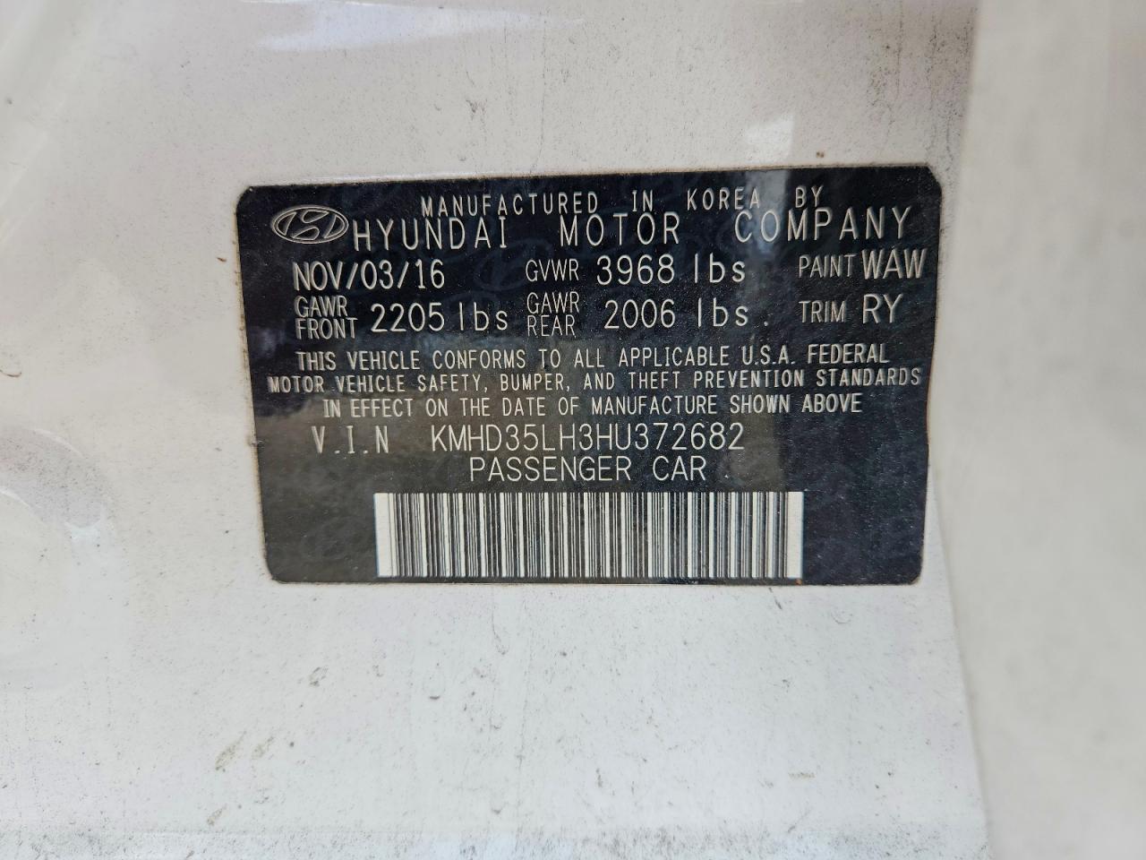Hyundai ELANTRA Base