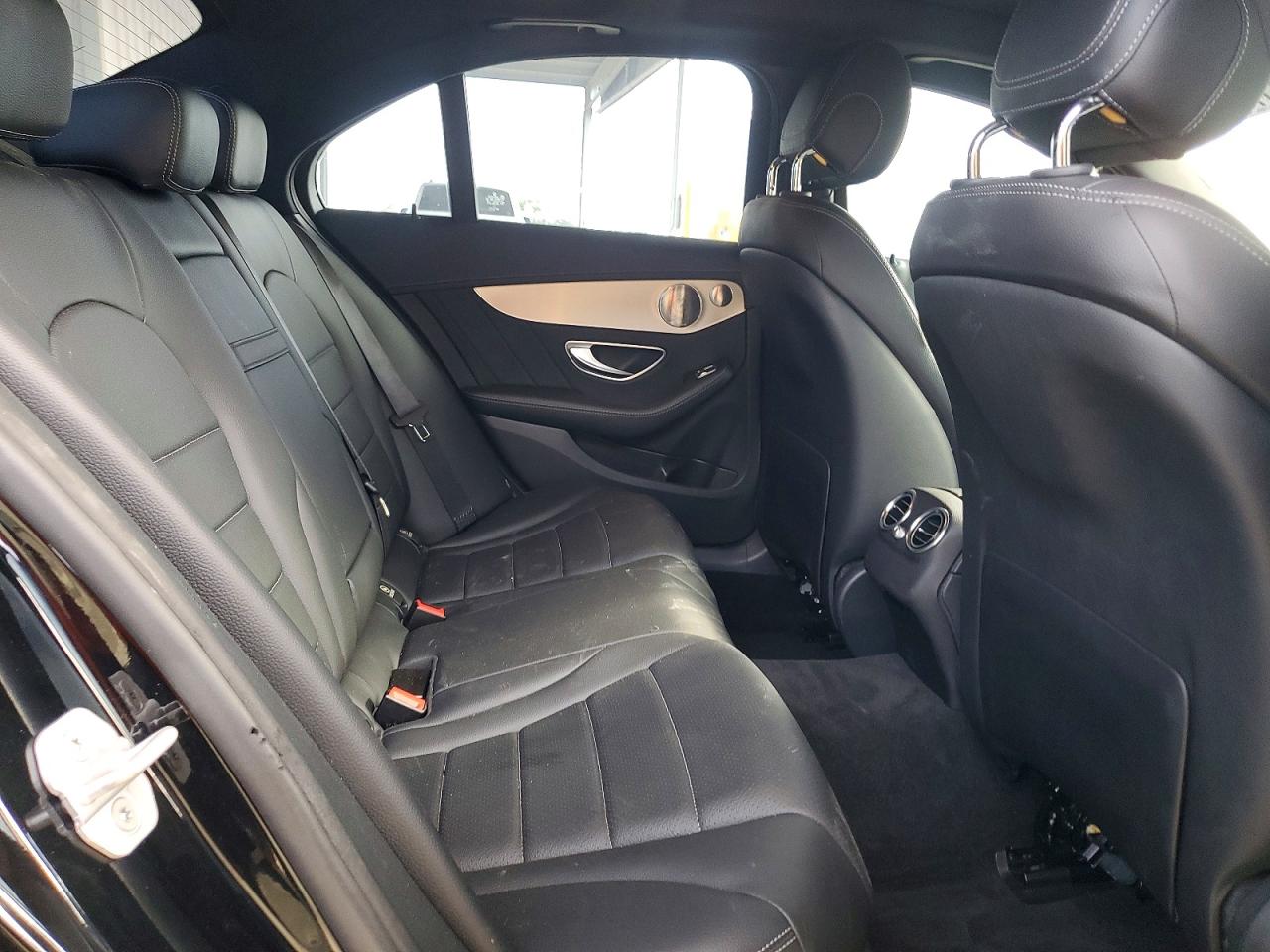 Mercedes-Benz C-Class 300