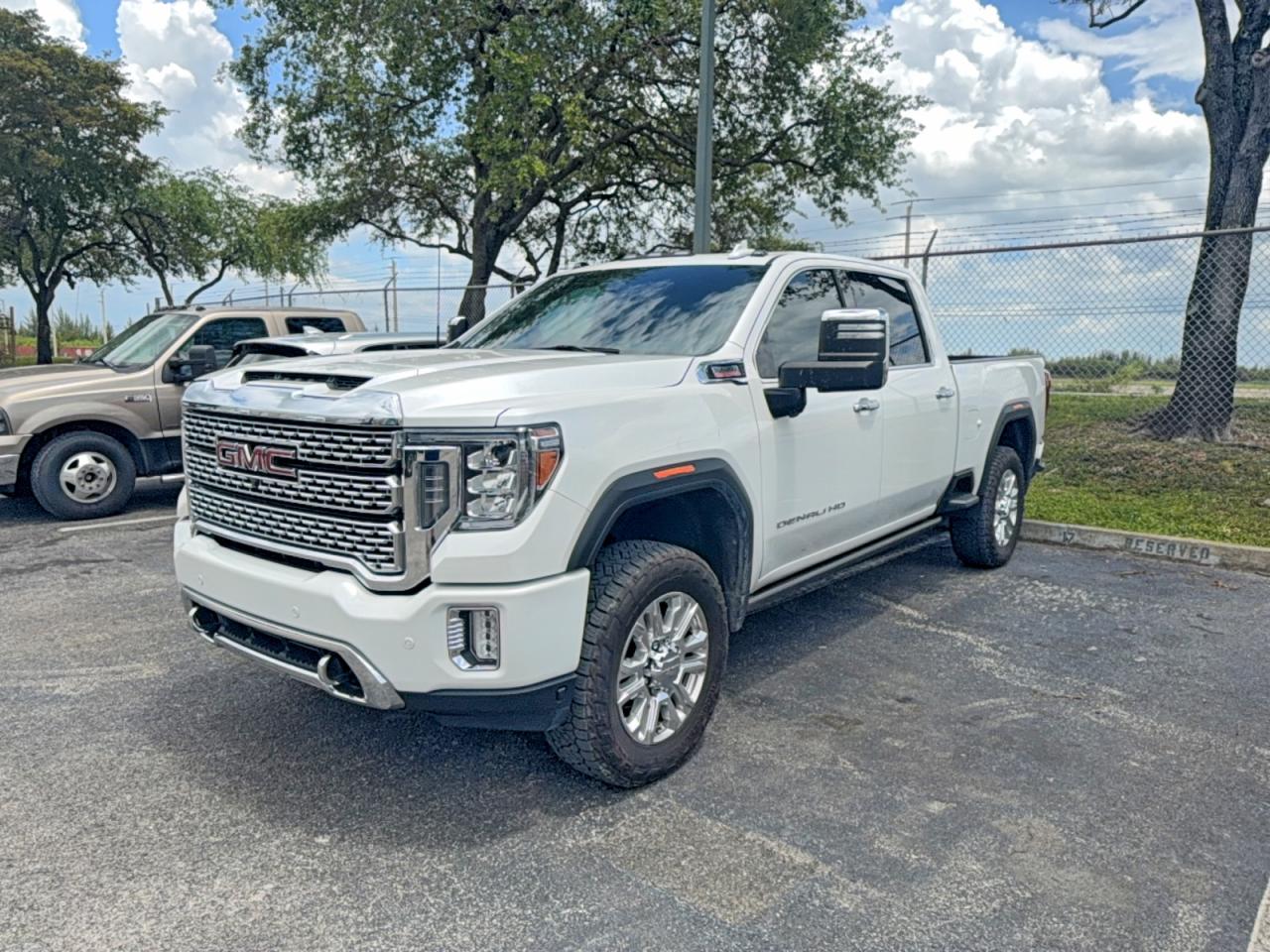 GMC Sierra K2500 Denali