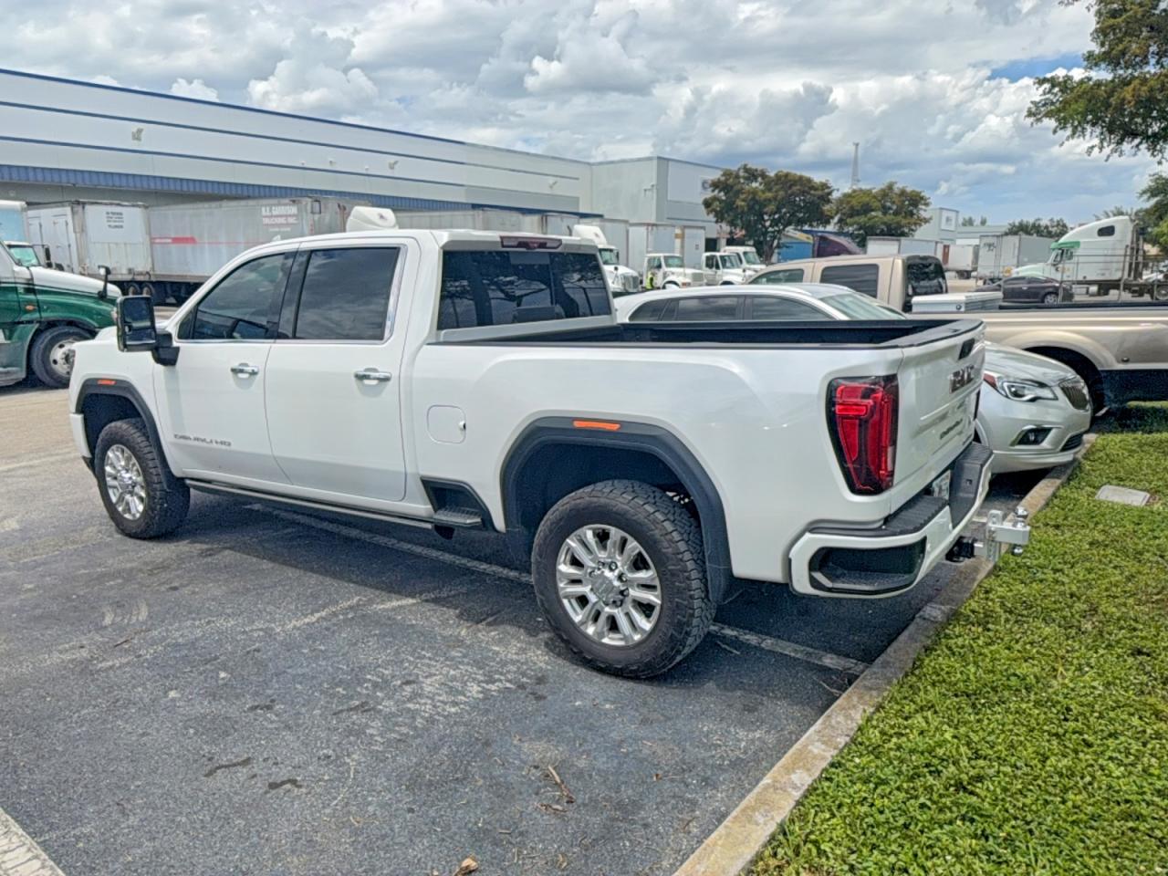 GMC Sierra K2500 Denali
