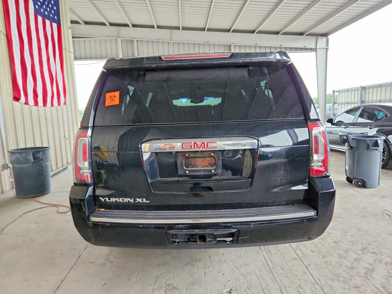 GMC Yukon Denali