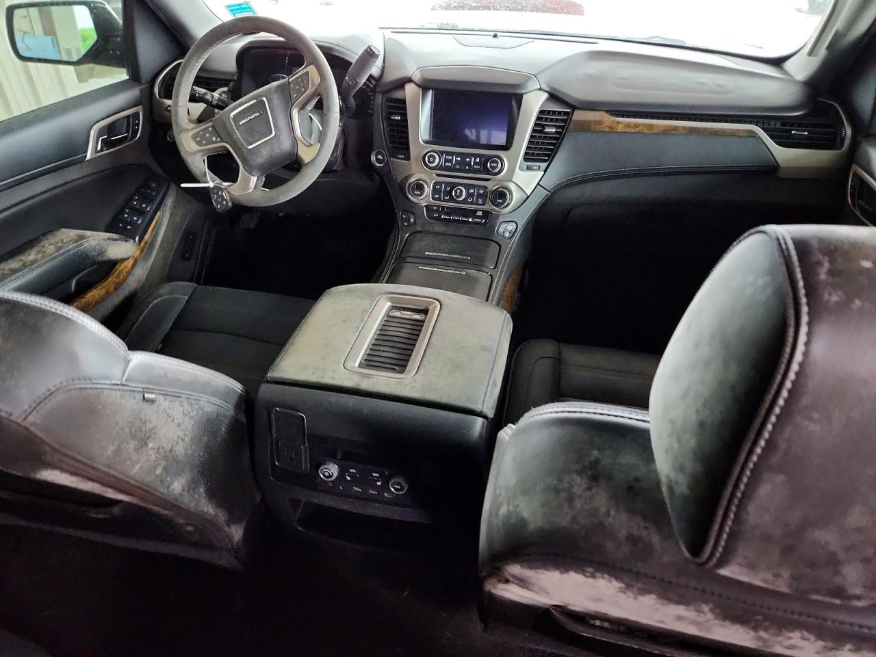 GMC Yukon Denali