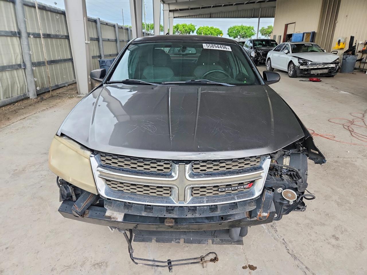 Dodge Avenger Se
