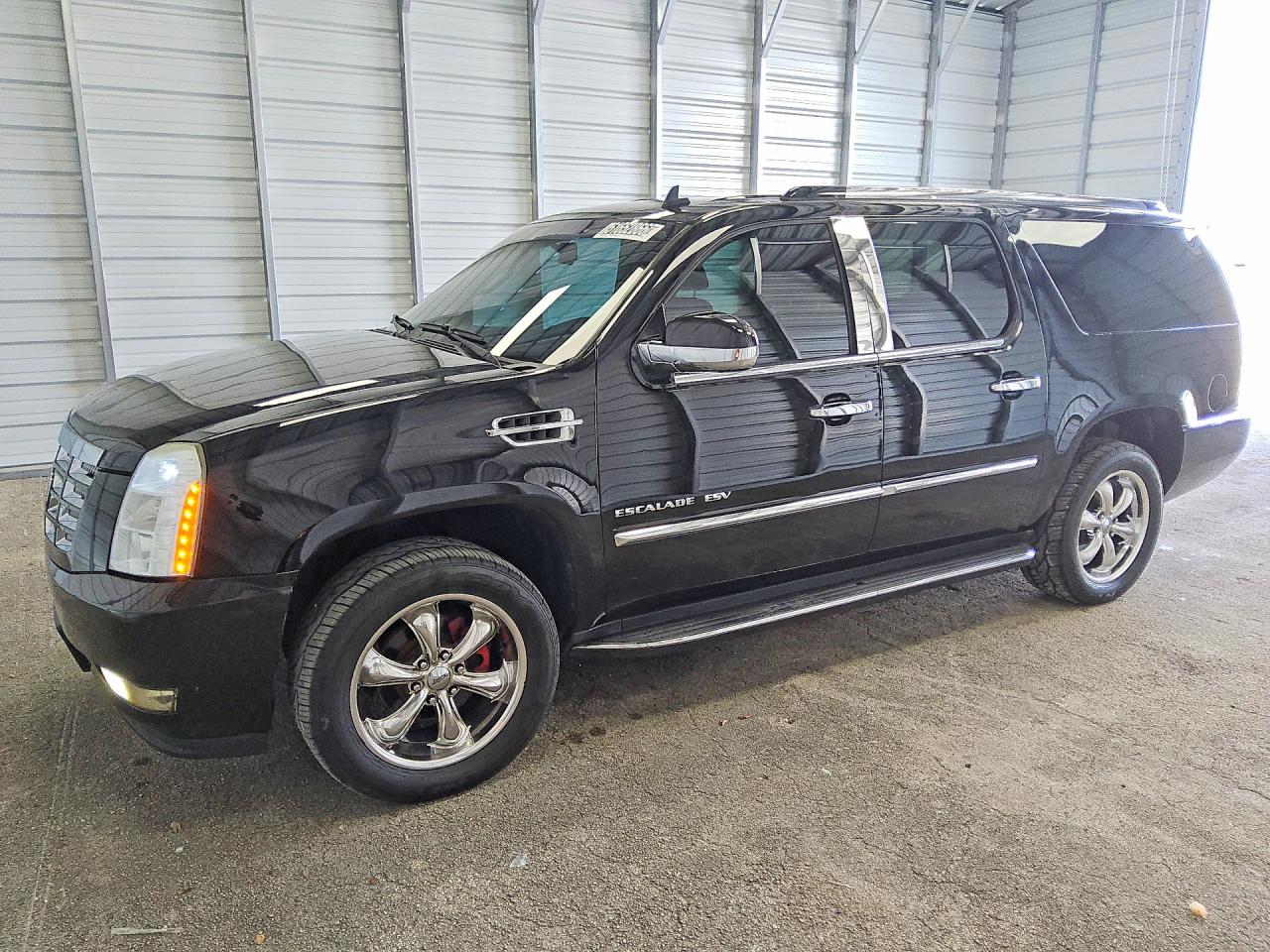 Salvage Cadillac Escalade Image