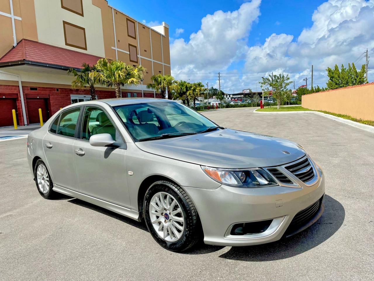 Salvage Saab 9-3 Image