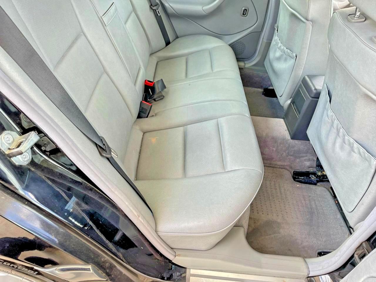 Mercedes-Benz C-Class 230