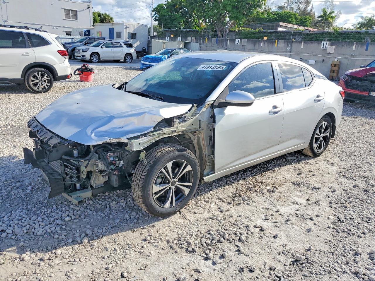 Salvage Nissan Sentra Image