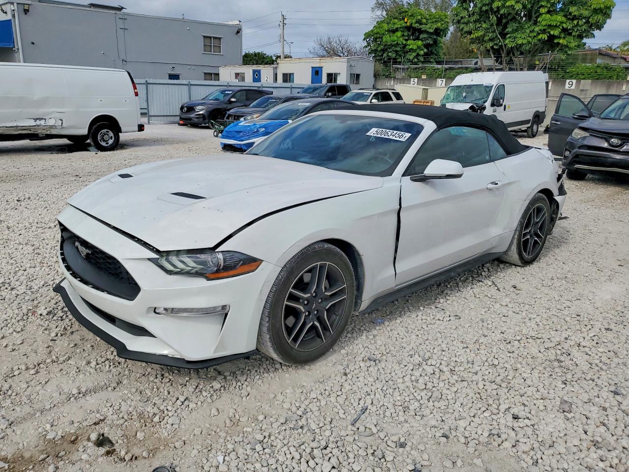 Salvage Ford Mustang Image