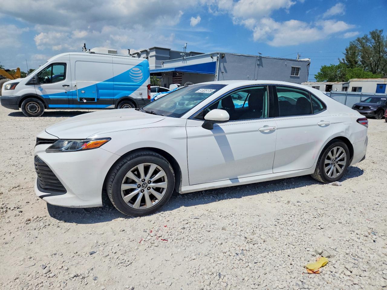 Salvage Toyota Camry Image