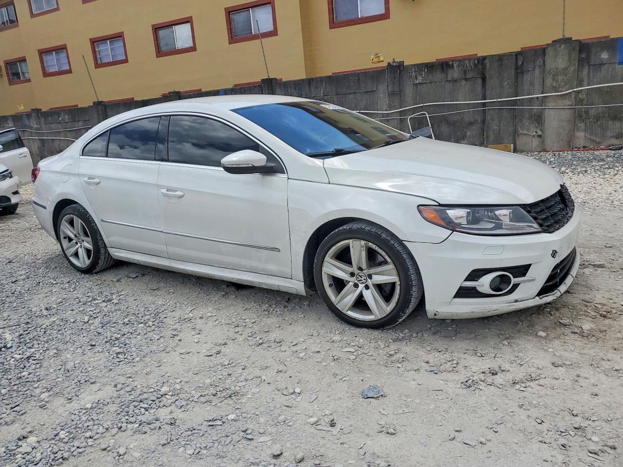 Volkswagen CC Base