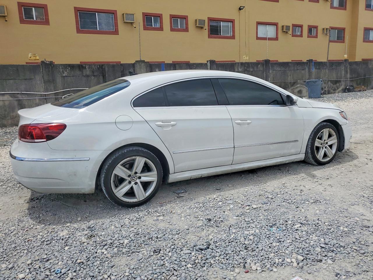 Volkswagen CC Base