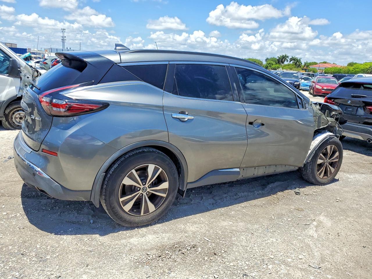 Nissan Murano Sv