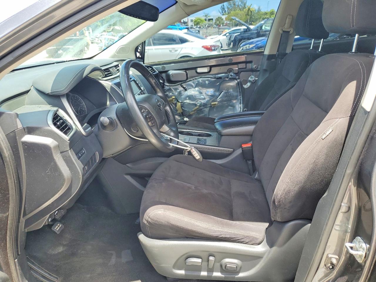 Nissan Murano Sv
