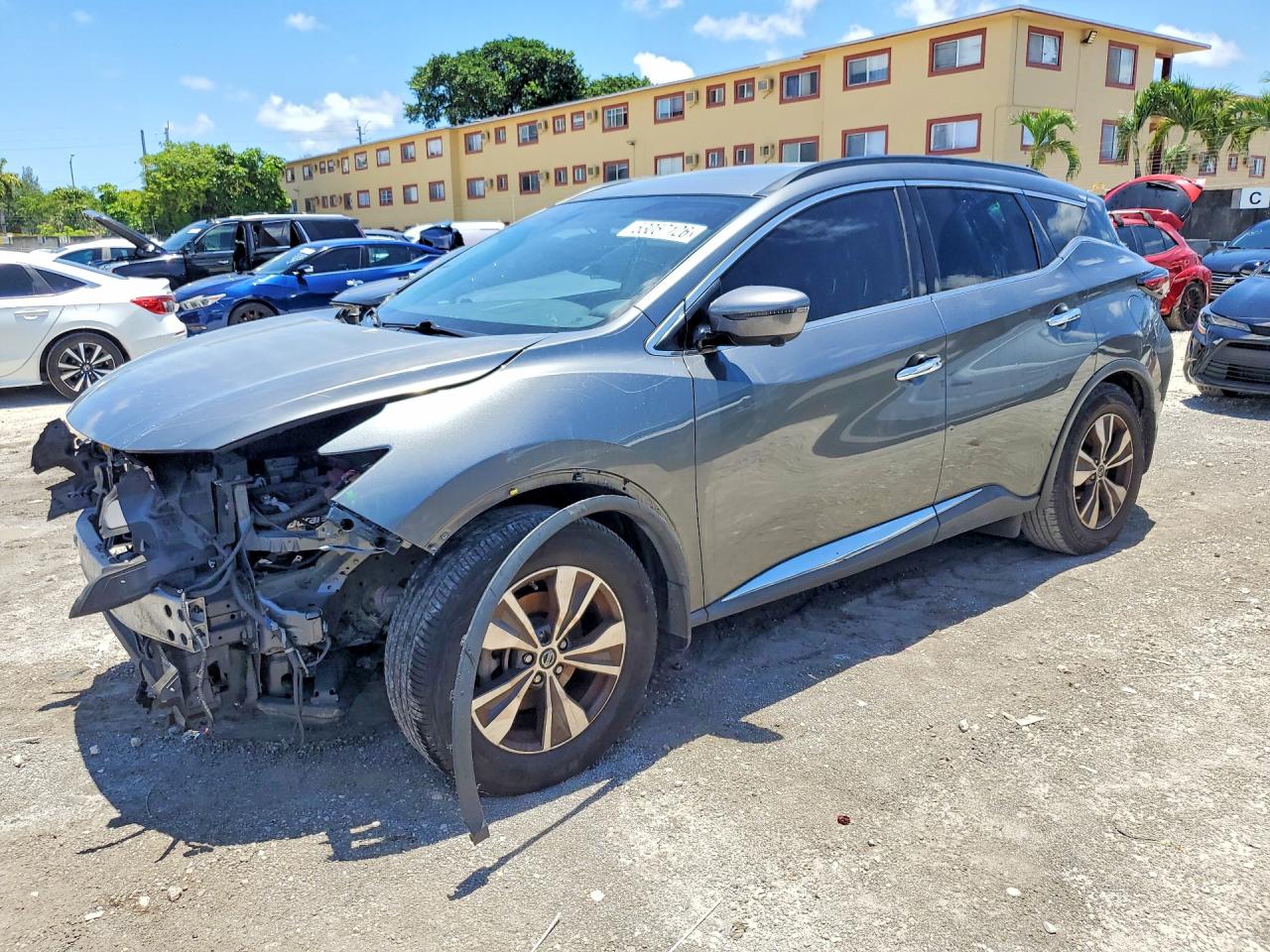 Salvage Nissan Murano Image