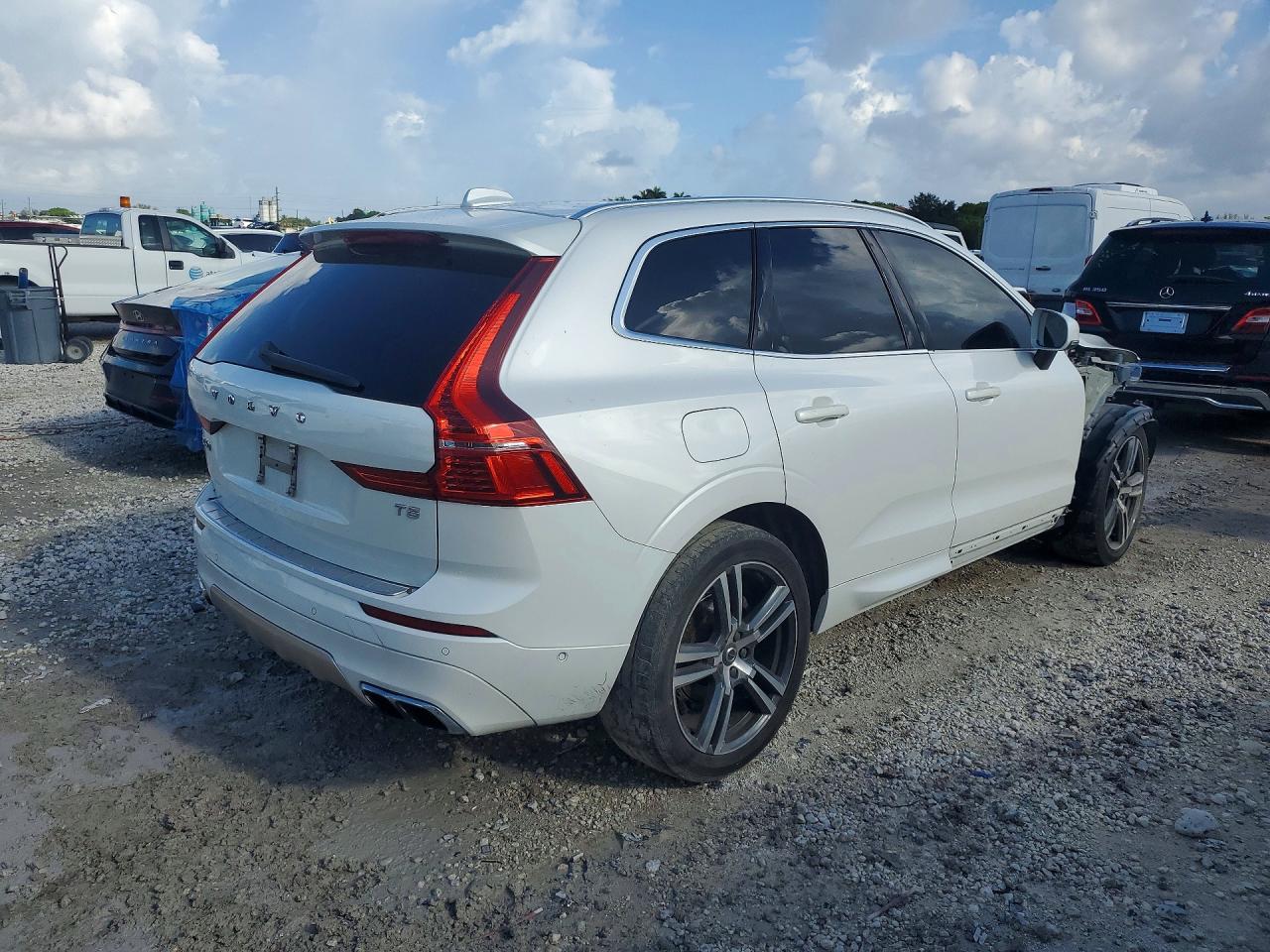 Volvo XC60 T5 Momentum