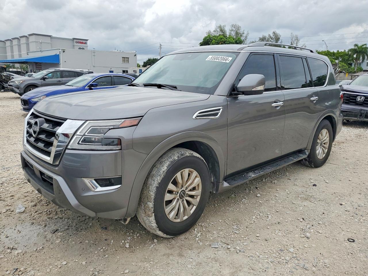 Salvage Nissan Armada Image