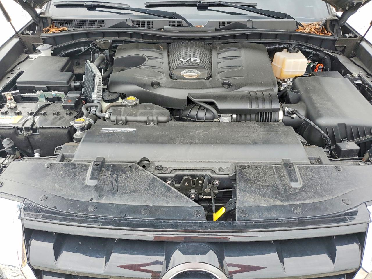 Nissan Armada Sv