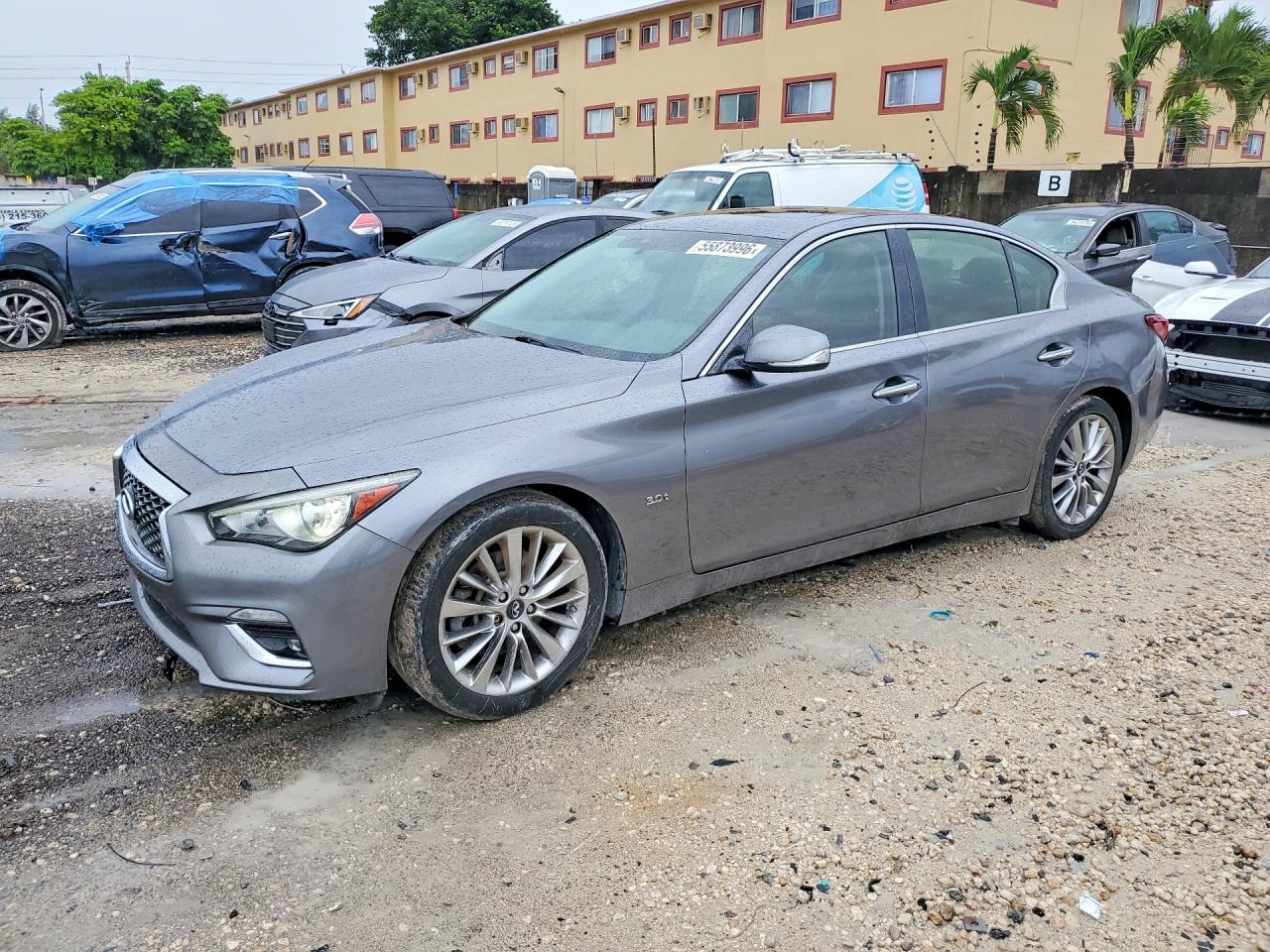 Salvage INFINITI Q50 Image