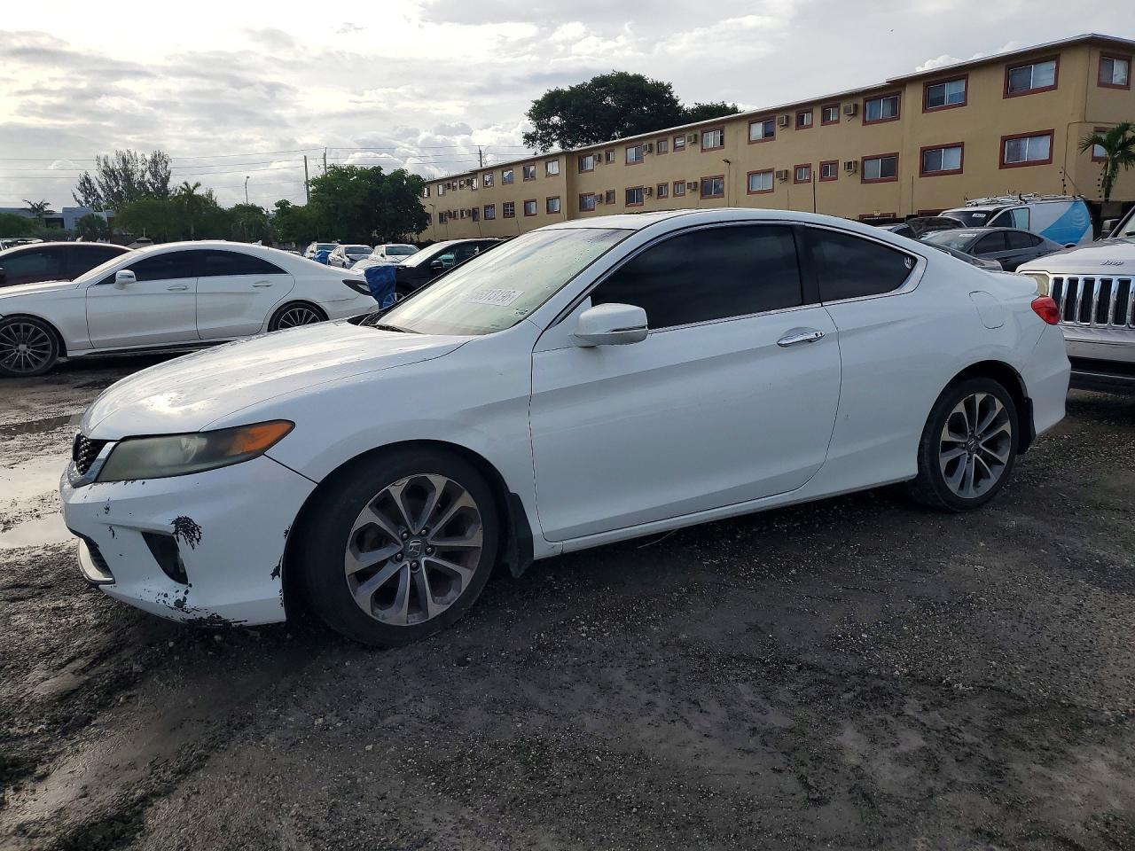 Salvage Honda Accord Image