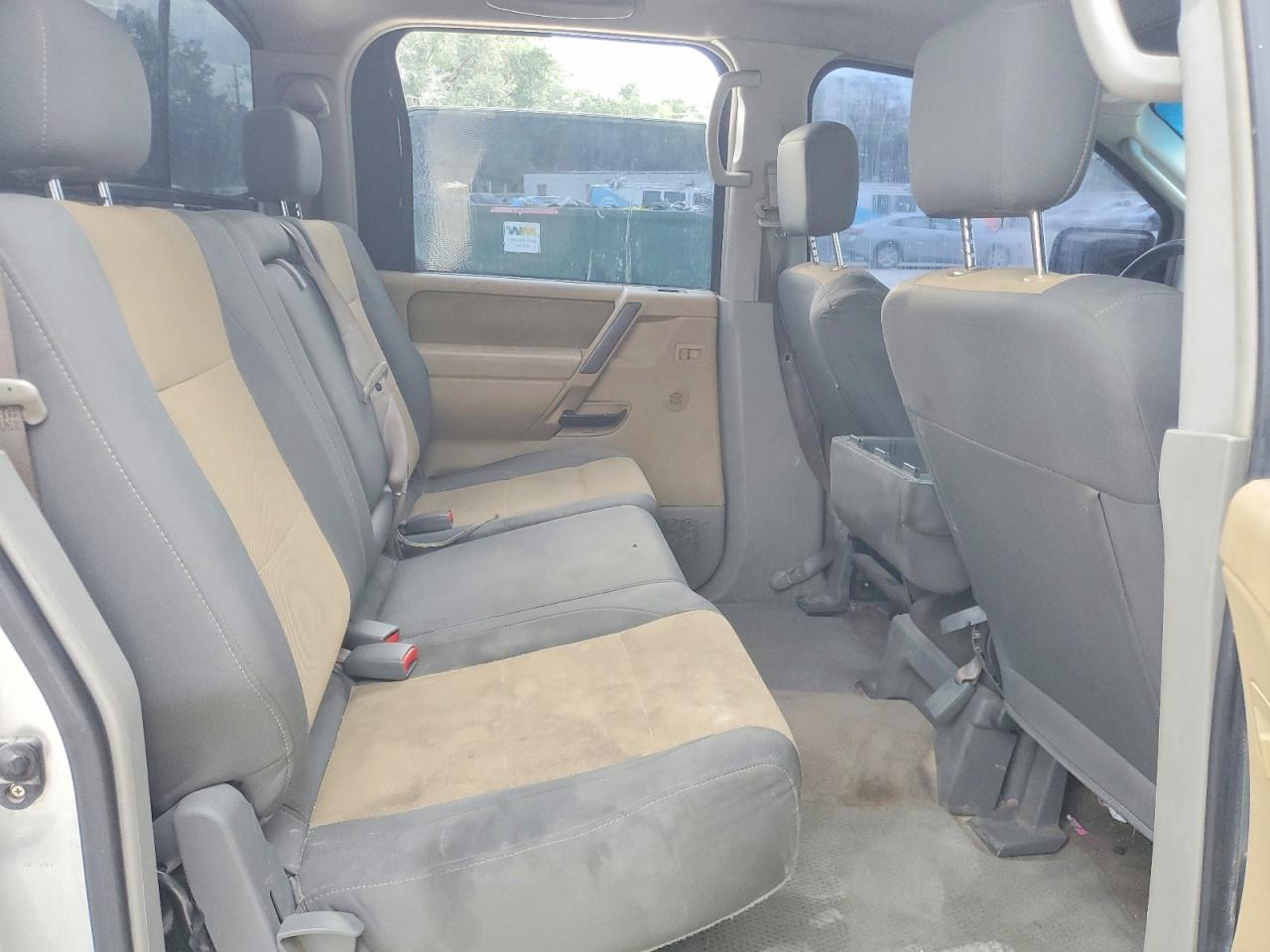 Nissan Titan Xe