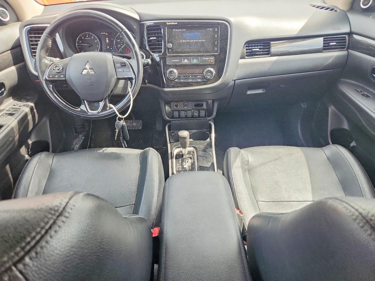 Mitsubishi Outlander Se