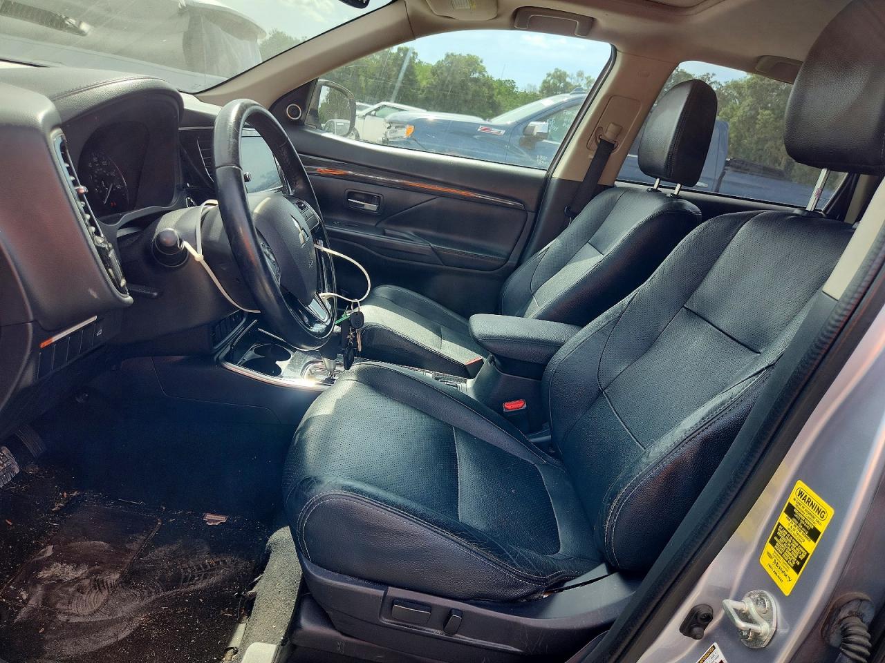 Mitsubishi Outlander Se