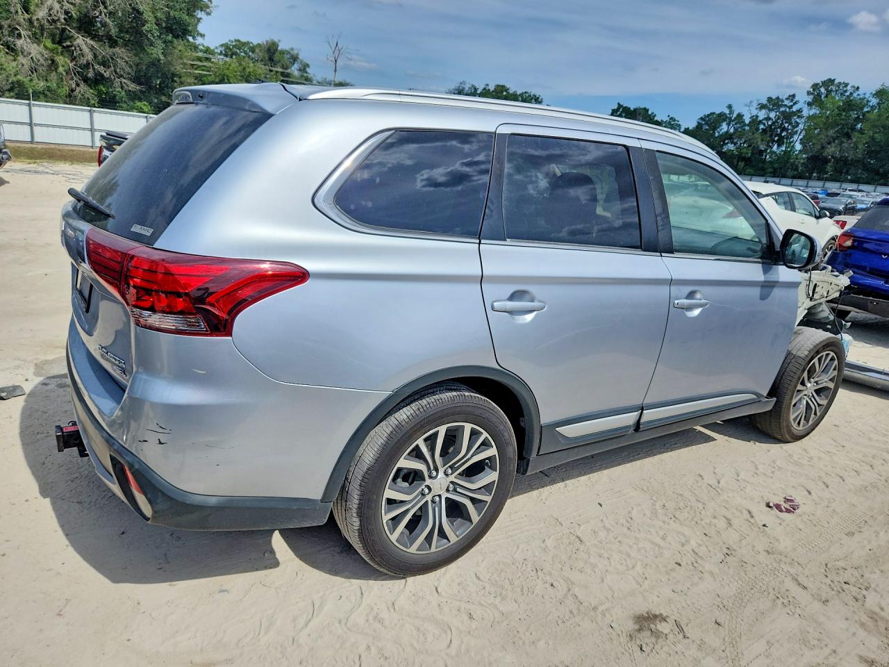 Mitsubishi Outlander Se