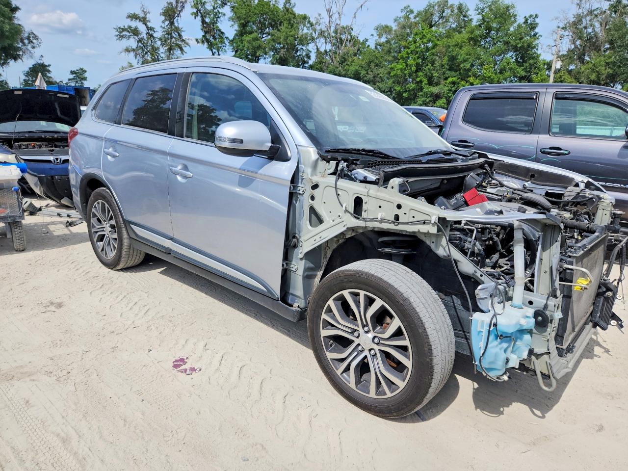Mitsubishi Outlander Se