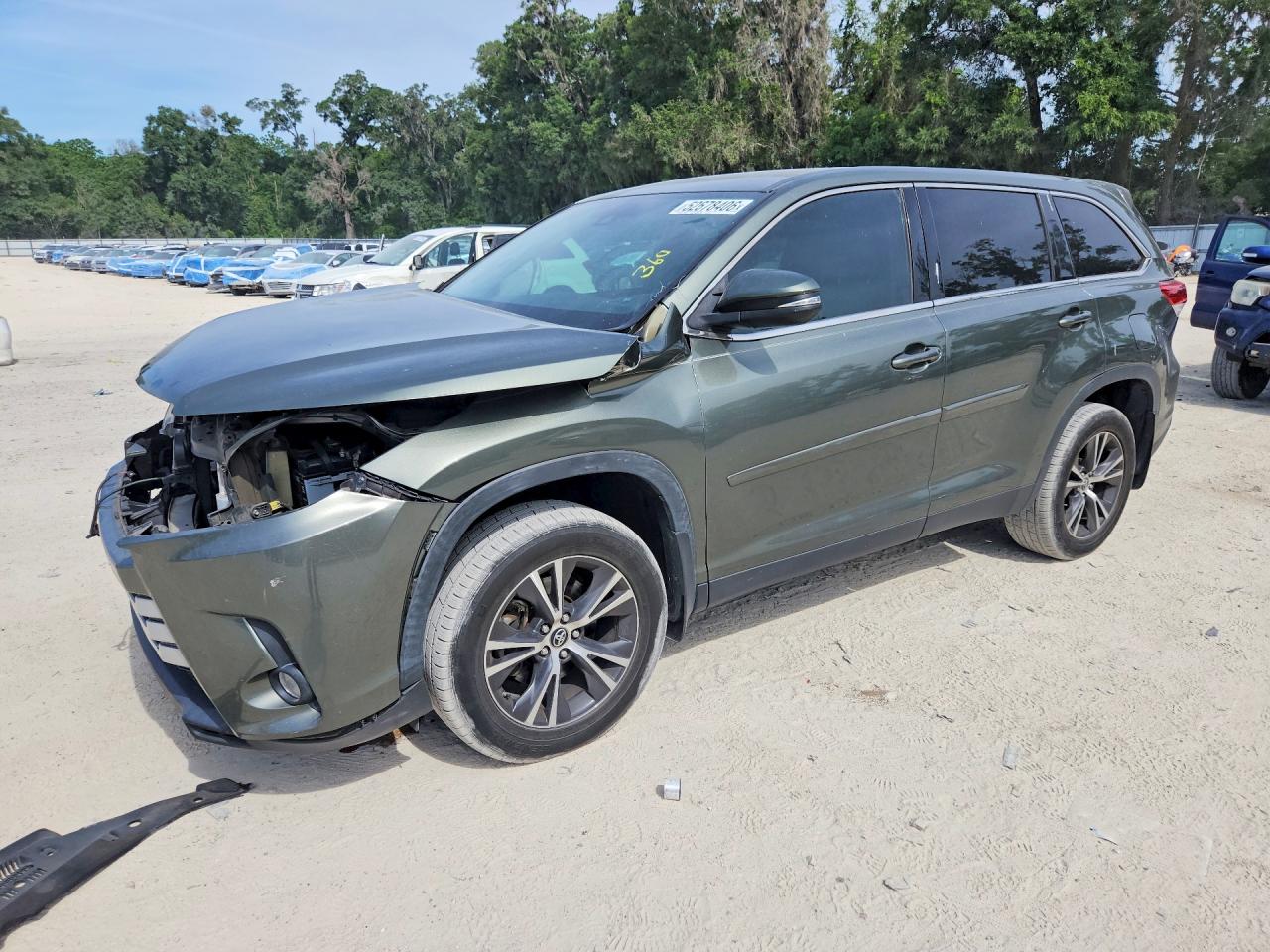 Salvage Toyota 4r Image