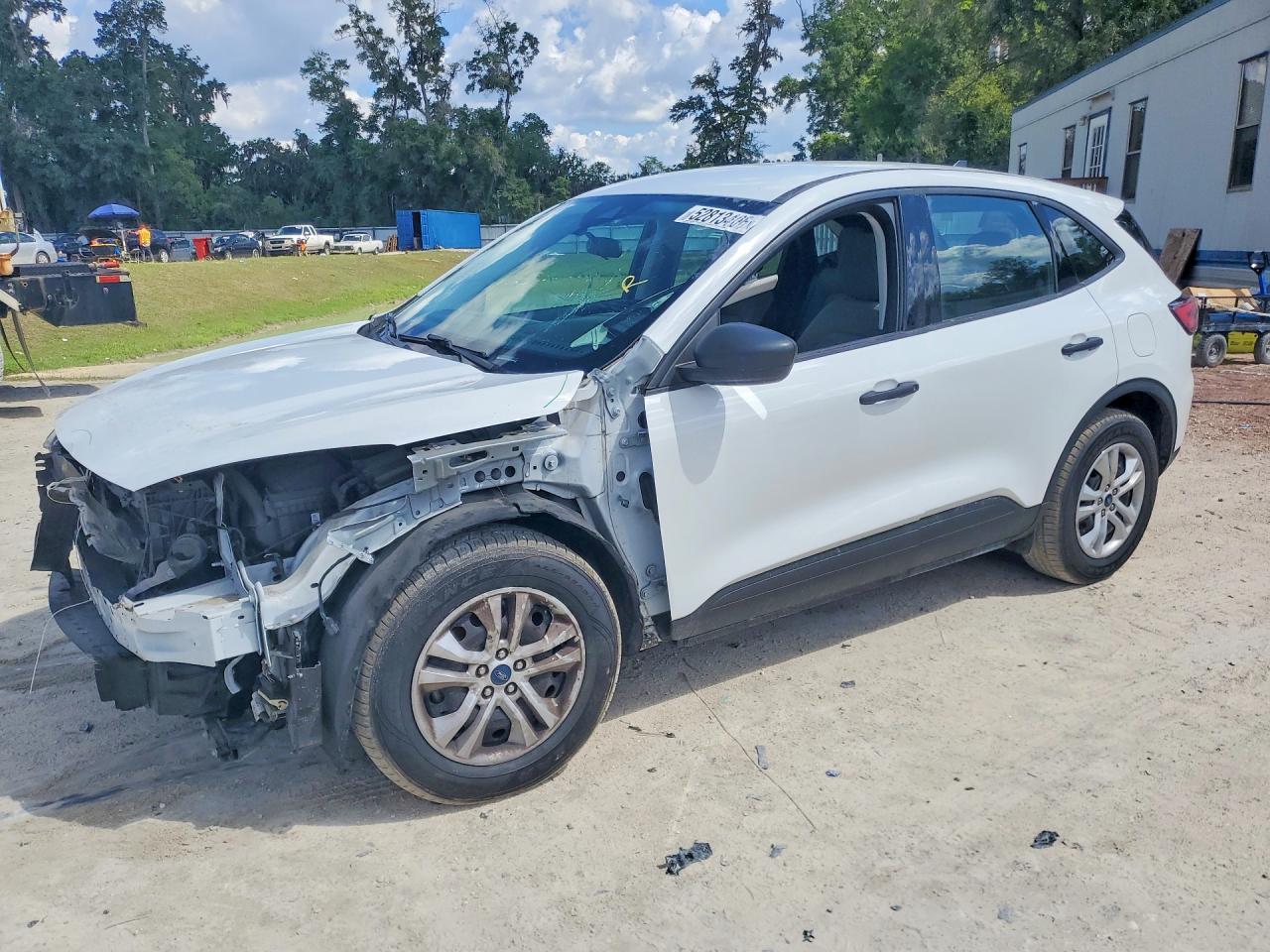 Salvage Ford Escape Image