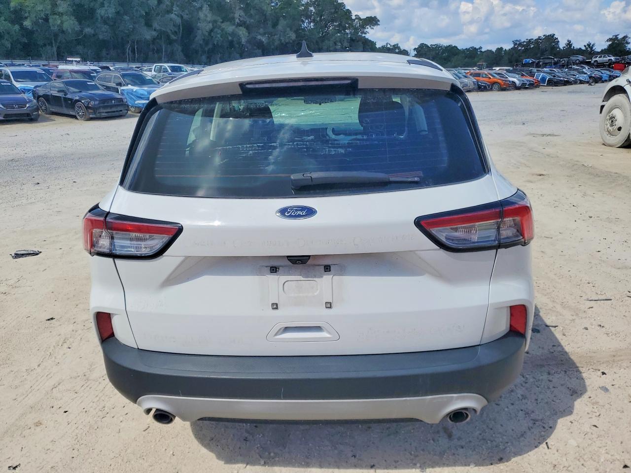 Ford Escape S